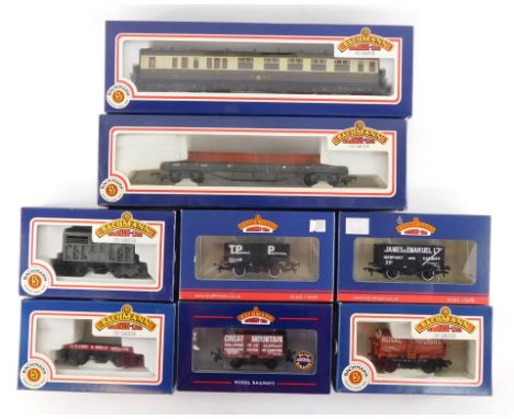 Bachmann Branchline OO gauge rolling stock, including 33-400 one plank wagon, H Lees &amp; Son, 33-652 Battle Wagon LMS grey,