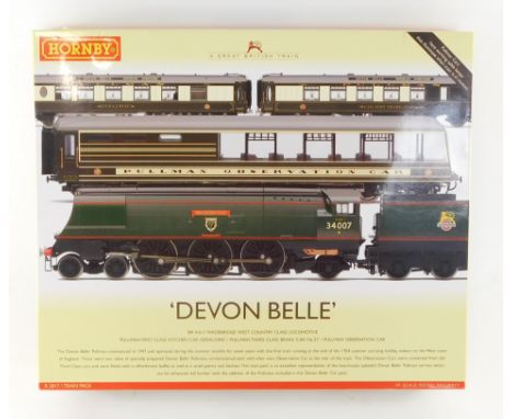 A Hornby OO gauge Devon Belle train pack, to include BR 4-6-2 'Wadebridge' West Country Class locomotive, Pullman first class