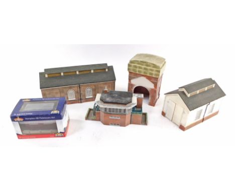 Bachmann Branchline Scene Craft buildings, including Hampton plate layers hut, single engine shed, Art Deco signal box, water