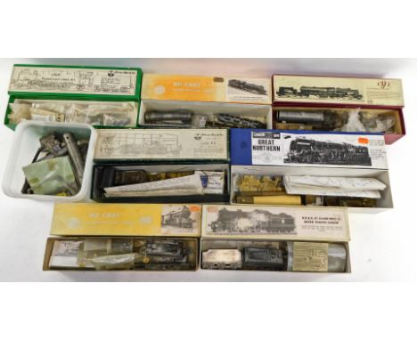 Various OO gauge metal kit build locomotive kits, including LNER P2, Pro scale LNER Peppercorn class A1, Nu-Cast, etc. (1 tra