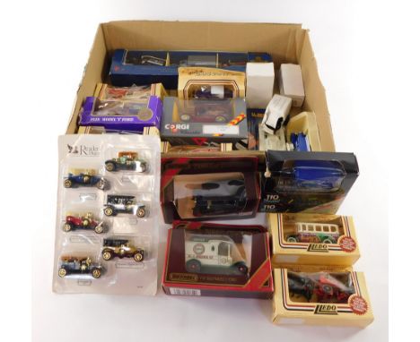 Corgi, Matchbox &amp; LLedo diecast vehicles, including Y12 1912 model T Ford, HJ Heinz &amp; Co, Y28 1907 unit taxi, Corgi C