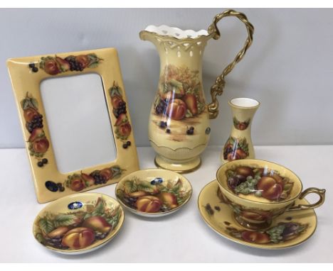 6 pieces of Aynsley "Orchard Gold" pattern ceramics, 3 boxed. Comprising: 2 circular pin dishes, Sovereign bud vase, Athens t