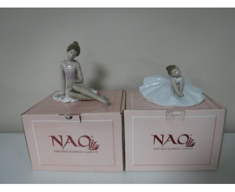 Two Nao figures, ballerinas (boxed)