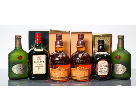 BUCHANAN'S LIQUEUR 12 YEAR OLD
Blended Scotch Whisky Liqueur. 70 cl, 40% volume. 2 bottles.
BELL'S 12 YEAR OLD
Blended Scotch