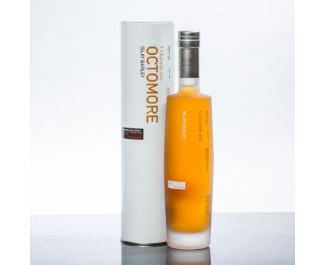 OCTOMORE 06.3 ISLAY BARLEY
Islay Single Malt Scotch Whisky. Aged 5 years. 2009 limited edition. Part of Bruichladdich's super