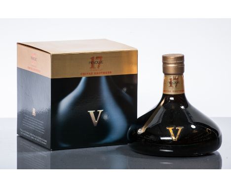 CHIVAS BROTHERS REVOLVE
Blended Scotch Whisky. 17 years old. 70 cl, 40% volume. In carton.