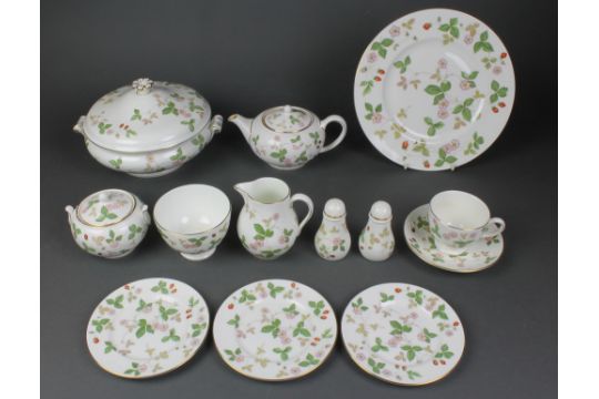 A Wedgwood Wild Strawberry Tea And Dinner Service Comprising 5 Tea