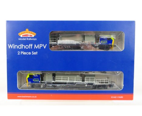 Bachmann - A boxed OO gauge Windhoff MPV Track Maintenance vehicle set in Railtrack livery # 31-577. The box is marked 21 DCC