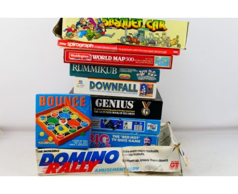 Denys Fisher - Action GT Spears Games - MB Games - Other - A collection of boxed vintage games. Lot includes MB Games 'Downfa