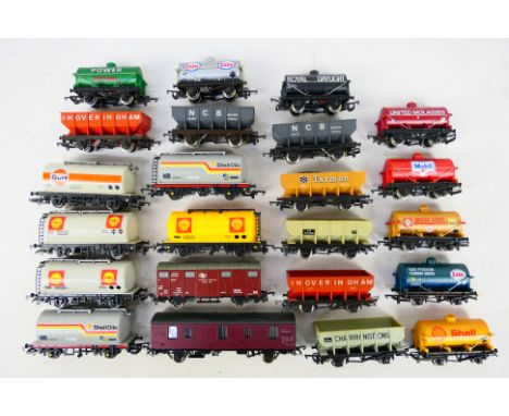 Wrenn - Lima - Hornby - A group of unboxed OO gauge wagons including 7 x Hopper wagons # 5068, # 5036, # 5056, # 5035, 8 x 12