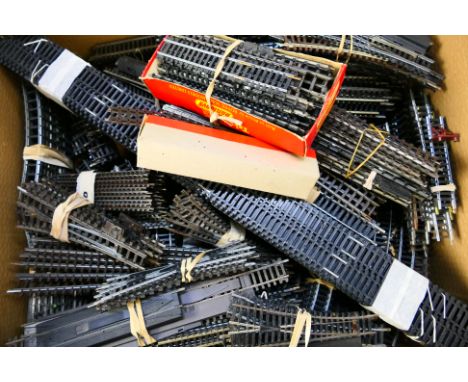 Hornby - Lima - Tri-ang - A quantity of OO gauge track sections by several makers including, curves, straights, points and cr