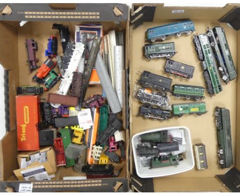 Collection of loose Lima, Jouef and Tri-and OO/HO gauge steam, shunters and diesel locomotives to include BR Class 66 D6100, 