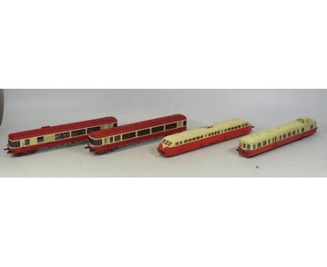 Collection of Jouef HO SNCF red and cream Railcar including 8626 powered trailer car along with 5489 non powered trailer car,