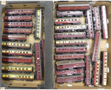 Collection of loose Hornby, Dublo, Jouef and Tri-ang OO/HO gauge passenger carriages and parcel vans. In various condition. (