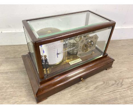 EARLY 20TH CENTURY BAROGRAPH BY J. LIZARS,with applied maker's plaque, silvered reading dial, the glazed mahogany case with f