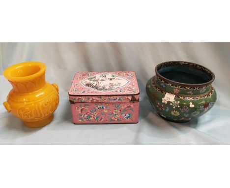 A Chinese rectangular covered box in famille rose enamel, length6" (several chips to enamel); a green cloisonné bowl, diamete