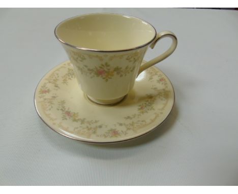 Royal Doulton 6 place setting dinner & tea service Diana pattern H5079