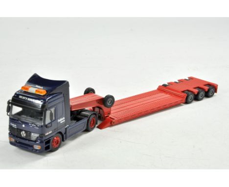 Code 3 Model Truck issue in 1/50 comprising Mercedes Low Loader in the livery of Pickfords. Excellent.