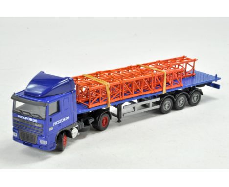 Code 3 Model Truck issue in 1/50 comprising DAF Flatbed with load in the livery of Pickfords. Excellent.