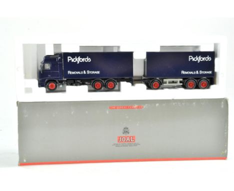 Code 3 Model Truck issue in 1/50 comprising Pickfords Box and Drawbar Trailer. Excellent.