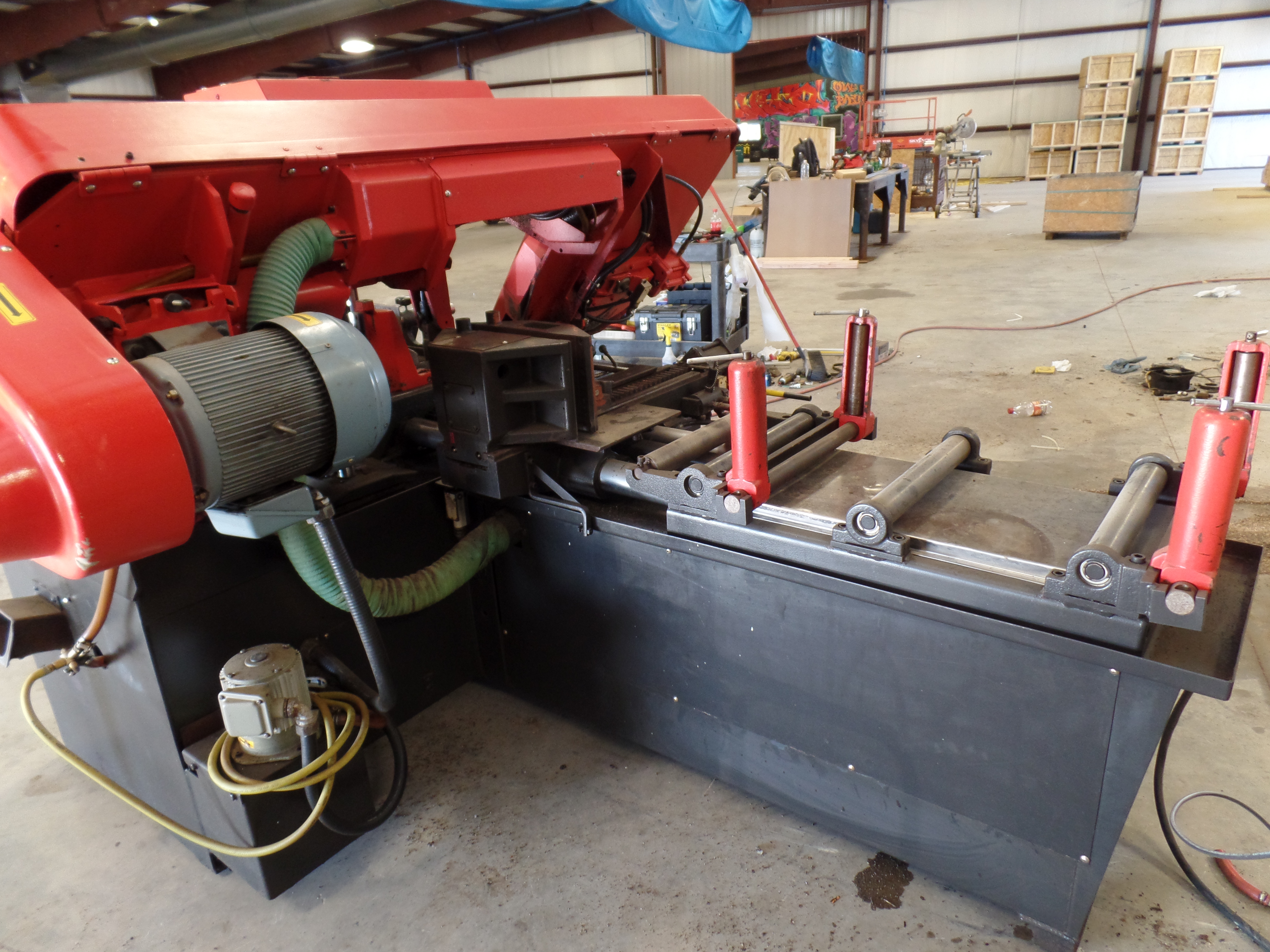 1995 Amada HFA 400W band saw, Automatic barfeed, 16" round bar