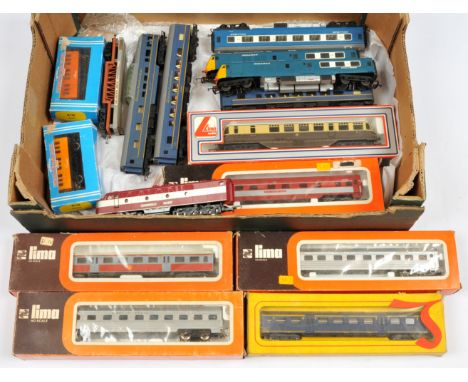 Hornby, Triang &amp; lima Group of Loco's &amp; Rolling Stock. Triang Blue Pullman 3x Car set, Triang TC Series 3x Trans Aust