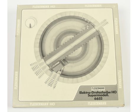 Fleischmann 6652 HO Turntable - Looks to be complete but Unchecked and Untested, Conditions Good to Excellent.