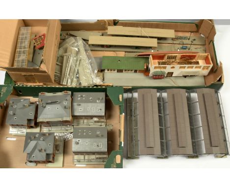 HO Passenger Station - Built: 7x stations buildings, 1 three track span canopy and multiple platform sections, with wiring fo
