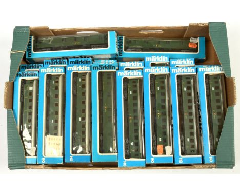 Marklin Assorted Collection of 24 carriages in 1990s packaging, 4135 x 3 (One has a blemish on its side), 4136 x 2, 4137 x 2,