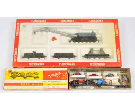 Fleischmann HO Crane 5597 and Car Transporter 1472B, Conditions Fair to Good, Boxes Fair.