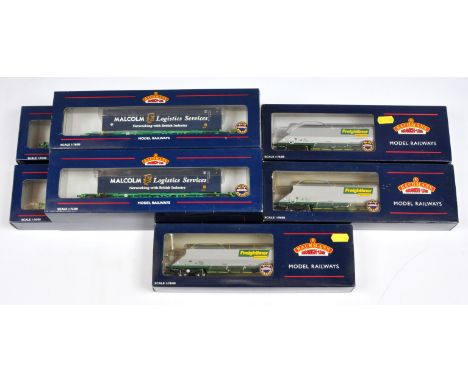 Bachmann group of Wagons comprising of 3x 38-031 &amp; 2x 37-304: in Excellent to Mint in Excellent Boxes, and 2x 37-304 Inte