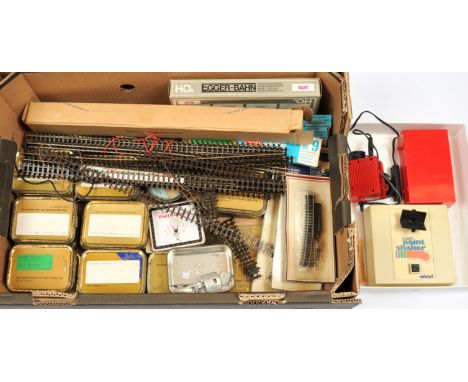 Peco, Lima &amp; others, large group of loco parts &amp; track sections. To include Lima 4x 420525E electric points, Peco Str