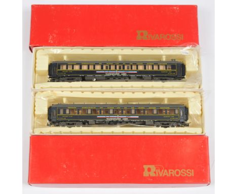 Two Rivarossi HO 2907 US Army Carriages. Conditions: Good to Excellent, Boxes are fair to good.