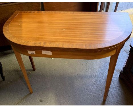 HANDMADE MAHOGANY CARD TABLE ON TAPERED LEGS
