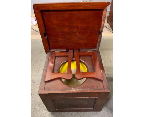 MAHOGANY COMMODE