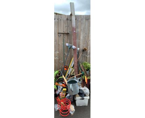 VARIOUS GARDEN TOOLS, 2 RED SPRINGS &amp; GALVANISED BUCKET