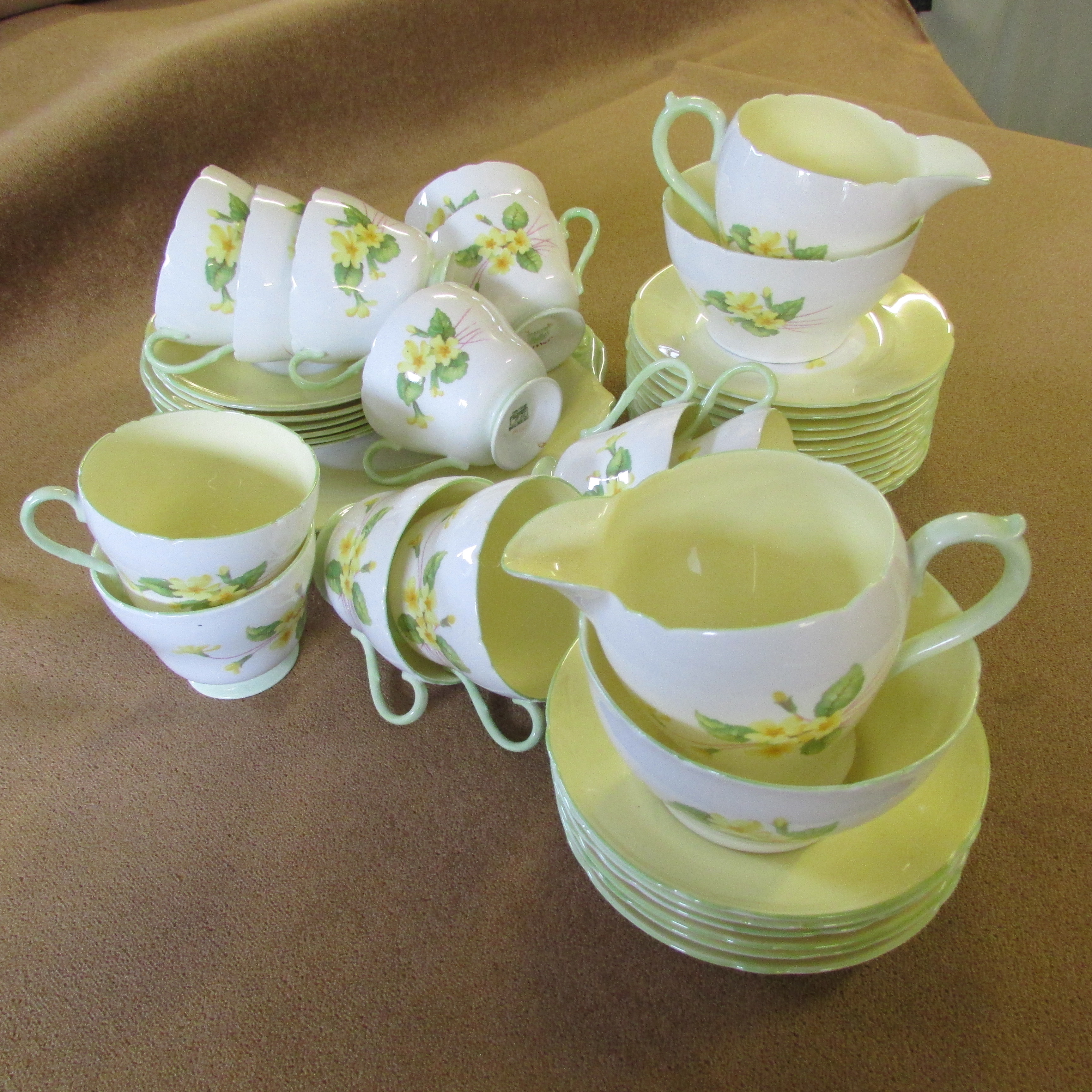 Shelley 'Double' tea set yellow primrose pattern No. R13745. (42)