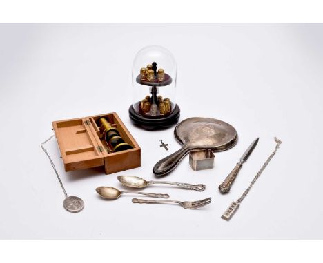 A set of twelve silver gilt thimbles, Franklin Mint, Birmingham 1983-1986, eight examples hallmarked, four examples stamped '