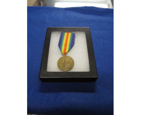First World War Victory Medal awarded to Gunner WH Moser Royal Artillery.  