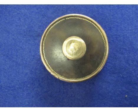 Late 18th/early 19th century tortoise shell and yellow metal snuff box and cover. 