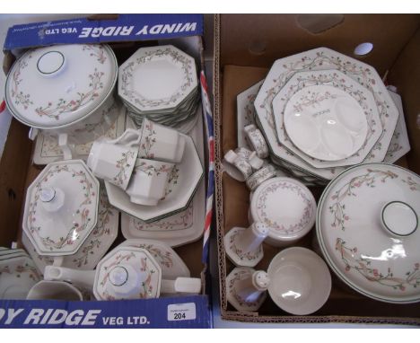 Comprehensive Johnsons Brothers Eternal Beau dinner and tea service 