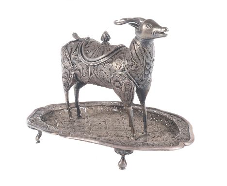 "Sahumador". Deer-shaped, silver filigree incense burner in chased and embossed cast silver. Colonial School. Peru. Late 18th