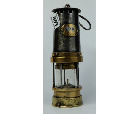 Patterson Lamps Ltd Gateshead On Tyne  Type A.1 Miners Safety Lamp stamped 220 to front panel
