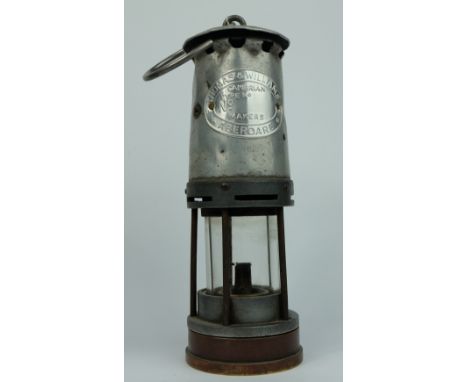 Thomas & Williams Ltd Cambrian Miners Safety Lamp stamped IR8 to inner base
