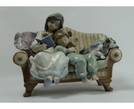 Lladro figure Sisters, 22cm x 16cm