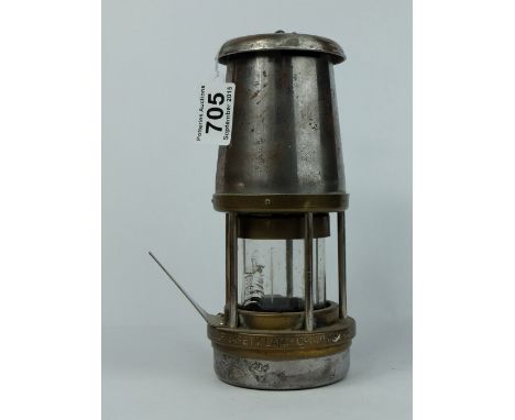 The Wolf Miners Safety Lamp Co (Wm Maurice Ltd) Sheffield , Type FS Miners Safety Lamp stamped 537 8002