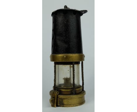 Patterson & Co Newcastle On Tyne Miners Safety Lamp Type B3 
