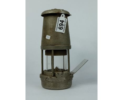The Wolf Miners Safety Lamp Co (Wm Maurice Ltd) Sheffield , Type FS Miners Safety Lamp