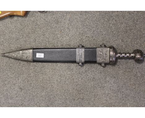 A MODERN COPY OF A GLADIUS SWORD IN METAL DECORATIVE SCABBARD