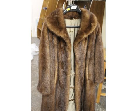 A VINTAGE THREE QUARTER LENGTH MINK FUR COAT - MADE EXPRESSIVELY FOR CAIRDS